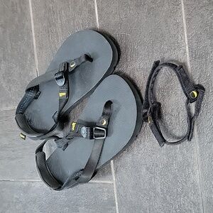 Luna sandals